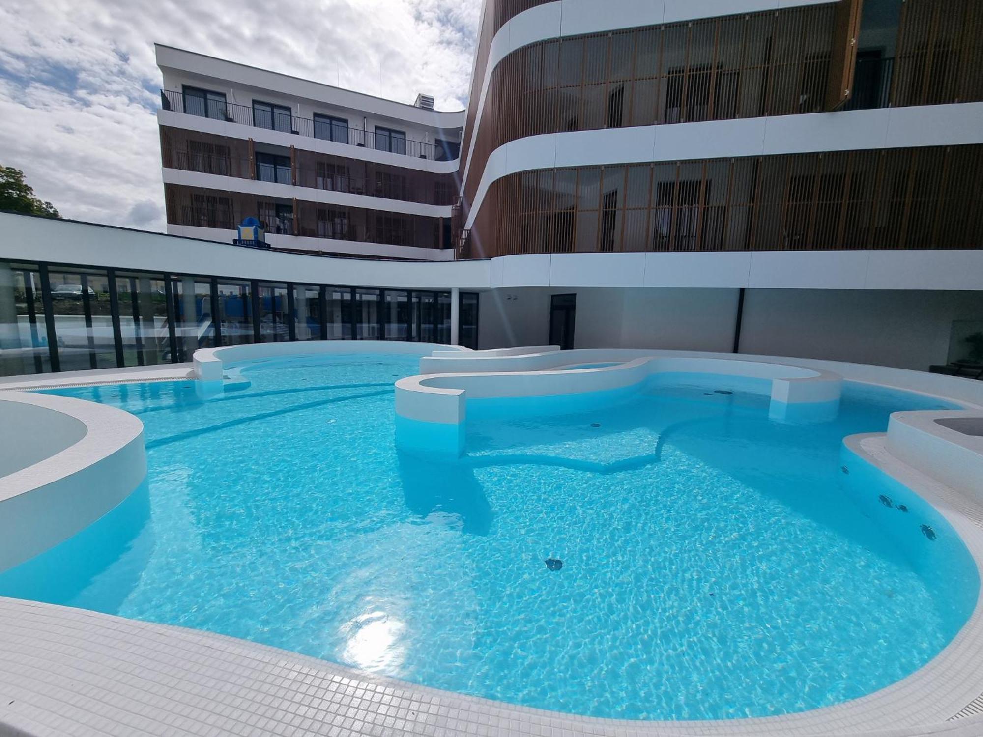 Baltic Waves Resort Baseny Bawialnia Silownia Garaz W Cenie مينززدرويه المظهر الخارجي الصورة