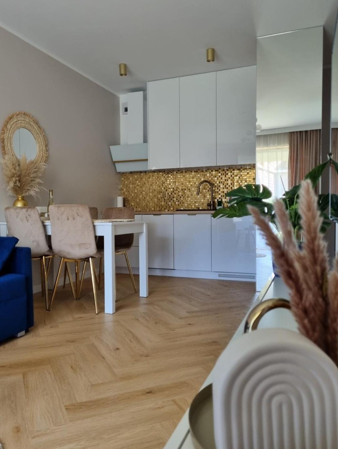Baltic Waves Resort Baseny Bawialnia Silownia Garaz W Cenie مينززدرويه المظهر الخارجي الصورة